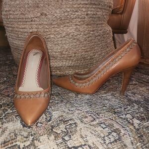 Johnston & Murphy Tan Leather Pointed-Toe Heels with Braided Trim
